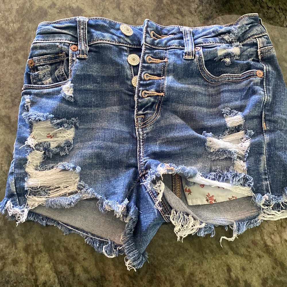 American Eagle jean shorts, flower pockets
